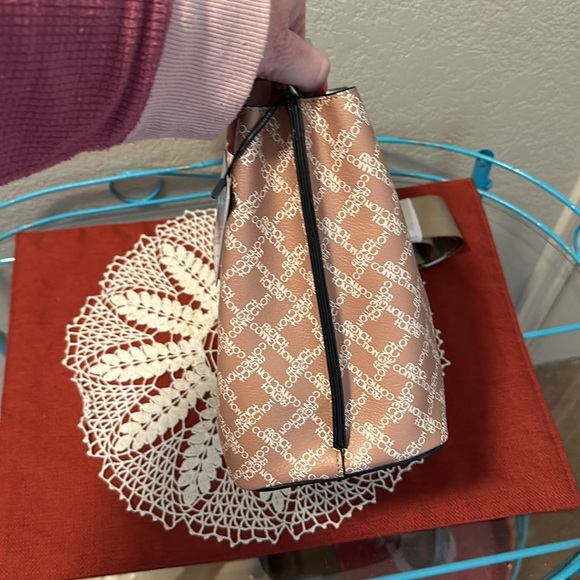 NWT French Connection Bucket Shoulder bag. Price firm - Picture 11 of 12